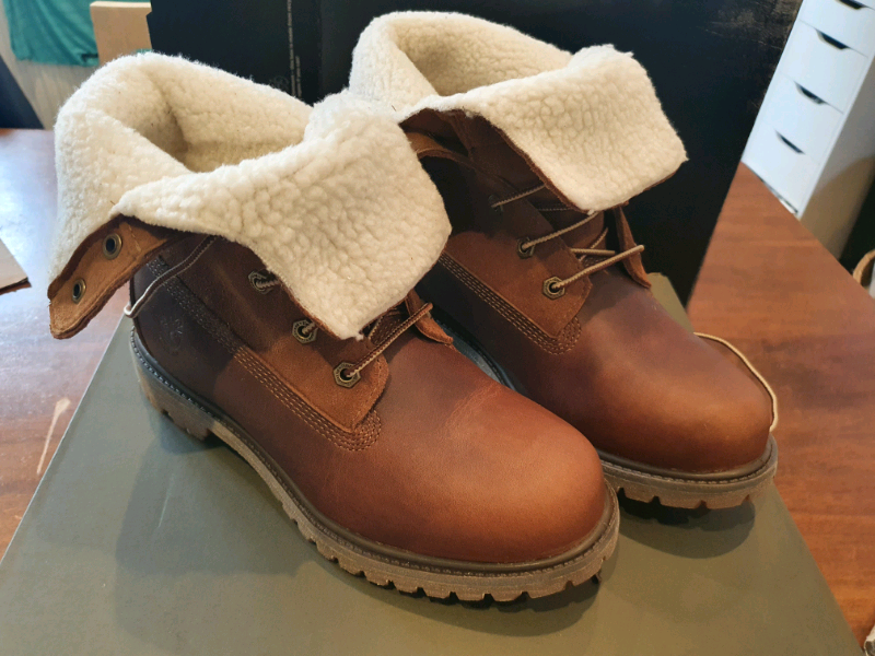 ladies black timberland boots size 6